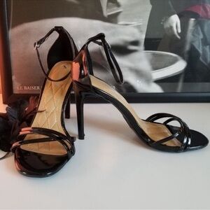Anne Michelle Elegant Black Patent Ankle Strap Heels 7.5